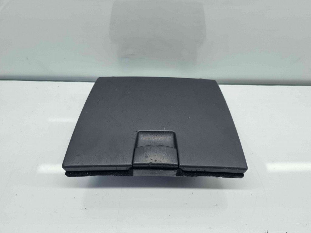 Sertar bord Hyundai Santa Fe 2 (CM) [Fabr 2005-2012] 84745-2B000