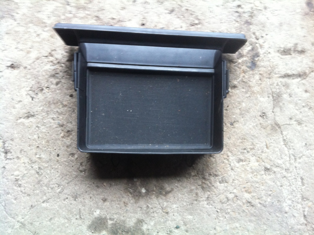 Sertar bord Opel Vectra A [1988 - 1995] Sedan 1.6 MT (75 hp) (86_ 87_)