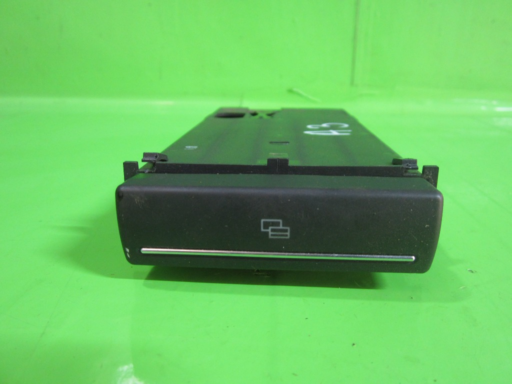 SERTAR / SPATIU DEPOZITARE AUDI A3 8P FAB. 2003 - 2012 ⭐⭐⭐⭐⭐