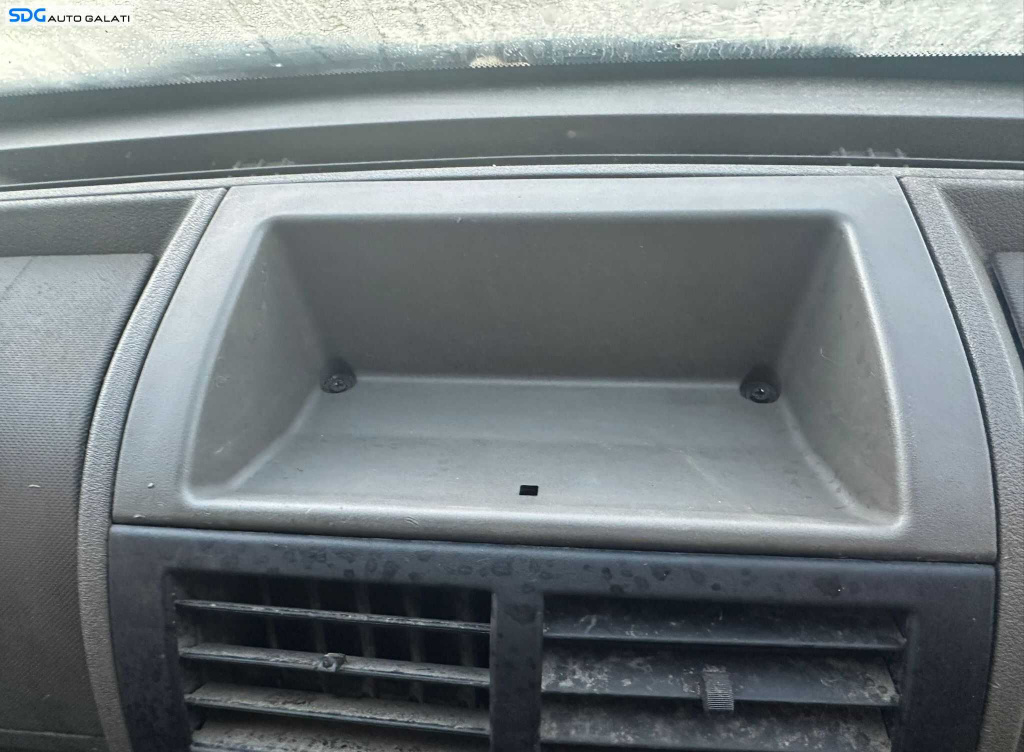 Sertar Spatiu Depozitare Central Superior Dodge Nitro 2007 - 2012 [C8899]