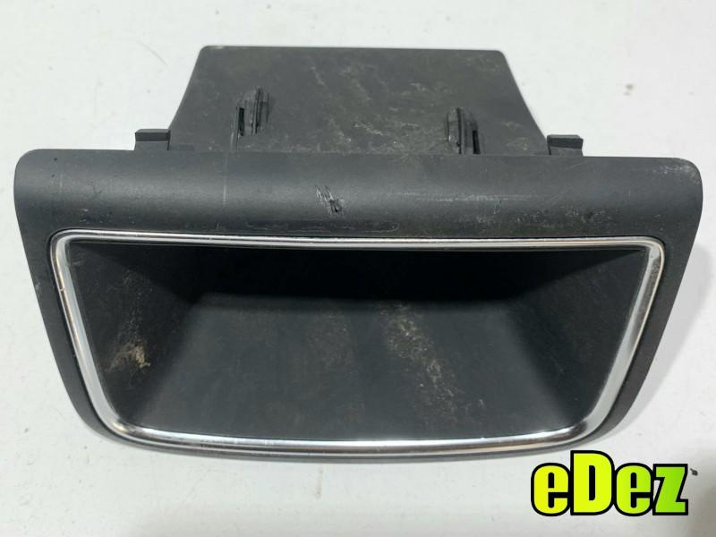Sertar / spatiu depozitare spate Audi A5 (2007-2011) [8T3] 8K0863300B
