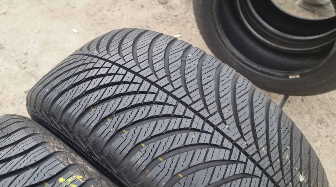 SET 2 Anvelope All Season 215/55 R16 GOODYEAR Vector 4Seasons gen2 93V