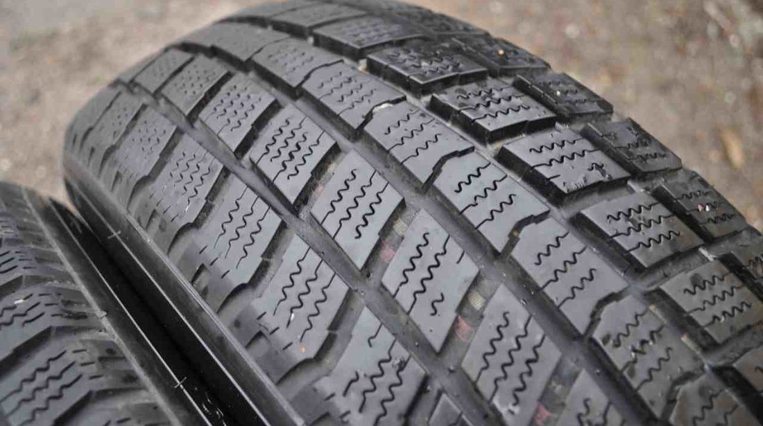 SET 2 Anvelope Iarna 185/60 R15C NEXEN EURO WIN 600 92T