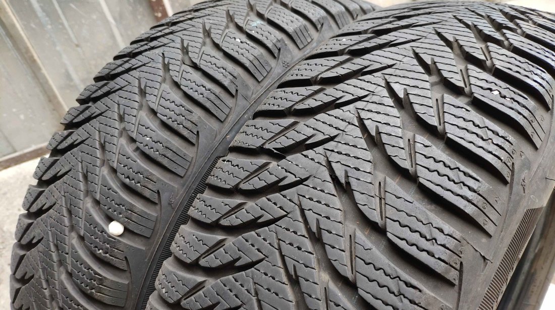 SET 2 Anvelope Iarna 185/65 R15 GOODYEAR Ultragrip 88T