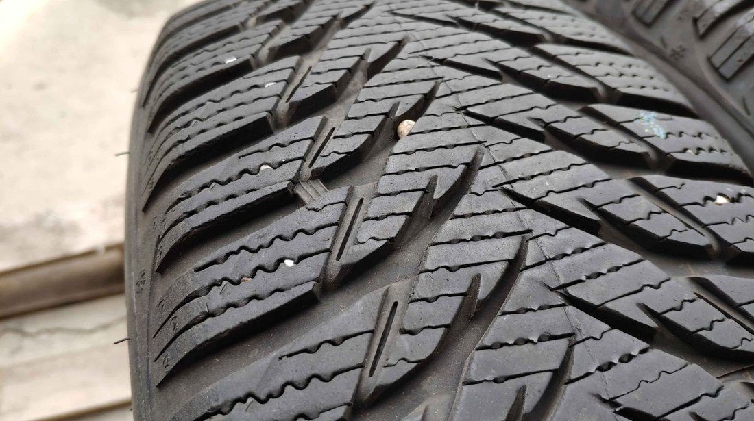 SET 2 Anvelope Iarna 185/65 R15 GOODYEAR Ultragrip 88T