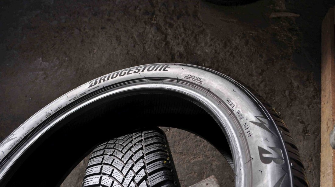 SET 2 Anvelope Iarna 195/55 R20 BRIDGESTONE Blizzak LM005 95H