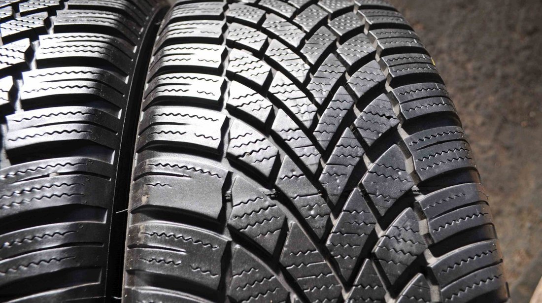 SET 2 Anvelope Iarna 195/55 R20 BRIDGESTONE Blizzak LM005 95H