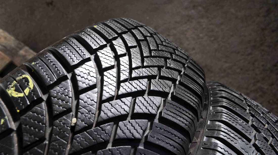 SET 2 Anvelope Iarna 195/55 R20 BRIDGESTONE Blizzak LM005 95H