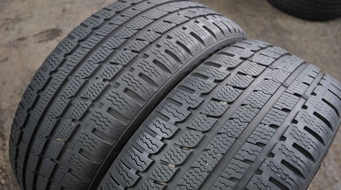 SET 2 Anvelope Iarna 205/50 R17 KUMHO I ZEN KW27 Asymmetric 93V