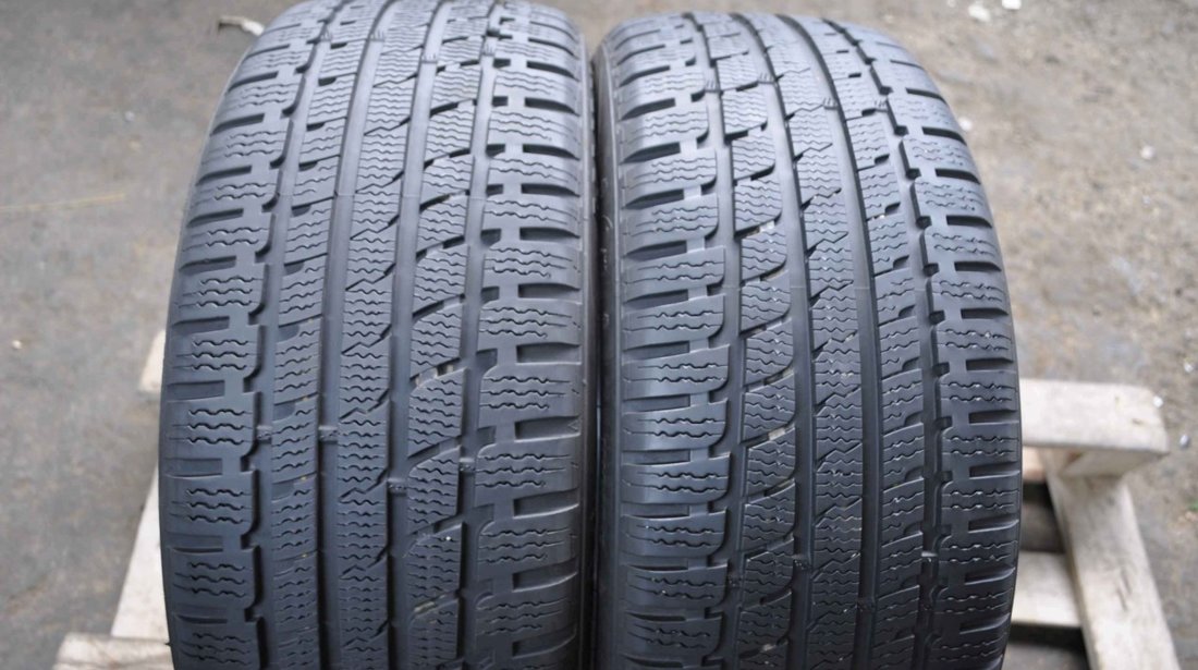 SET 2 Anvelope Iarna 205/50 R17 KUMHO I ZEN KW27 Asymmetric 93V