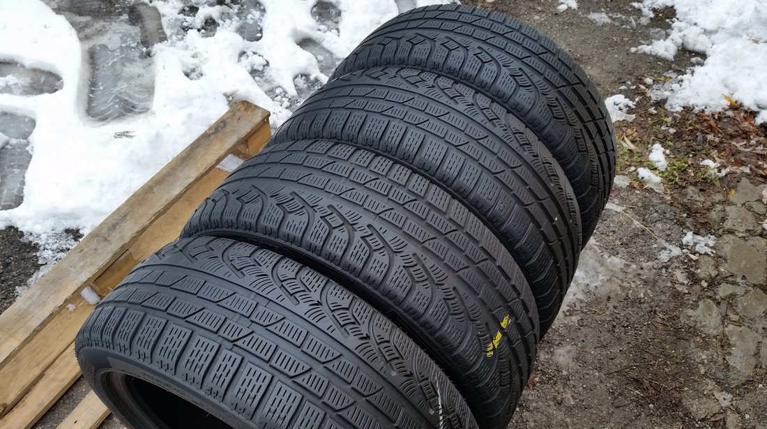 SET 2 Anvelope Iarna 205/50 R17 PIRELLI SOTTOZERO WINTER  210 93H - RUNFLAT