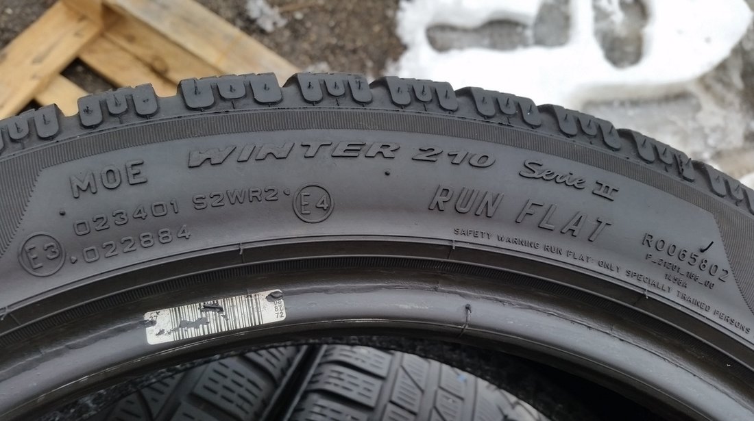 SET 2 Anvelope Iarna 205/50 R17 PIRELLI SOTTOZERO WINTER  210 93H - RUNFLAT