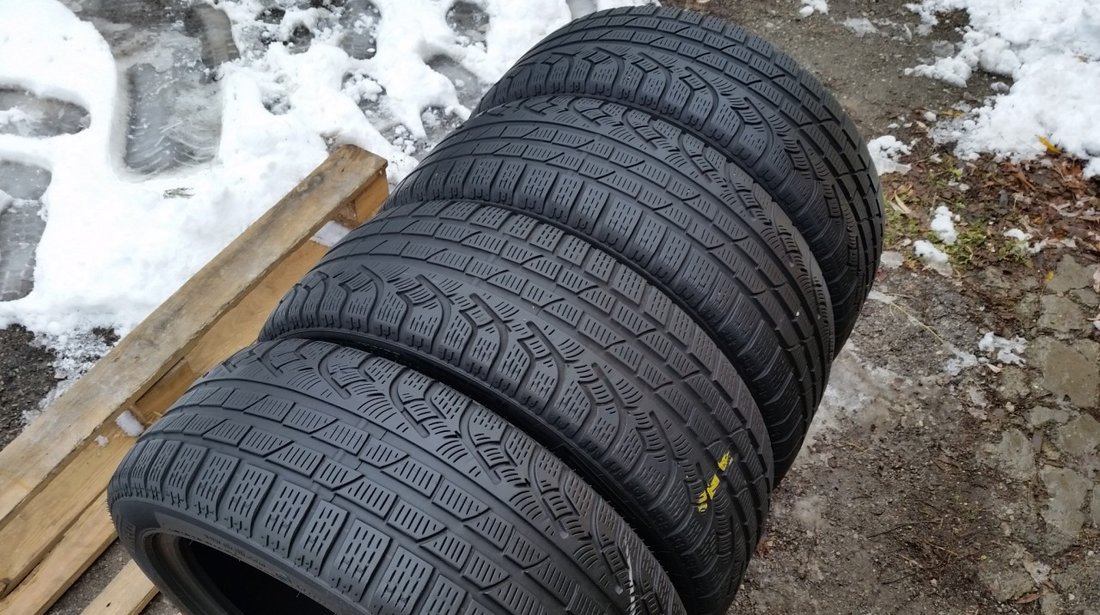 SET 2 Anvelope Iarna 205/50 R17 PIRELLI SOTTOZERO WINTER  210 93H - Runflat