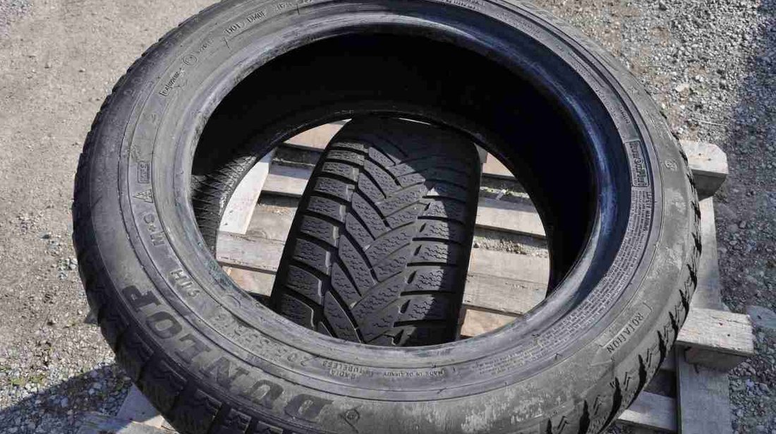 SET 2 Anvelope Iarna 205/55 R16 DUNLOP SP WINTER SPORT M3 91H - RUNFLAT