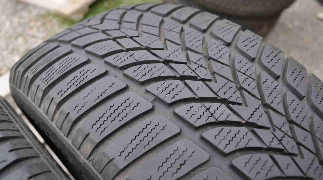 SET 2 Anvelope Iarna 205/55 R16 DUNLOP SP WINTER SPORT 4D 91H