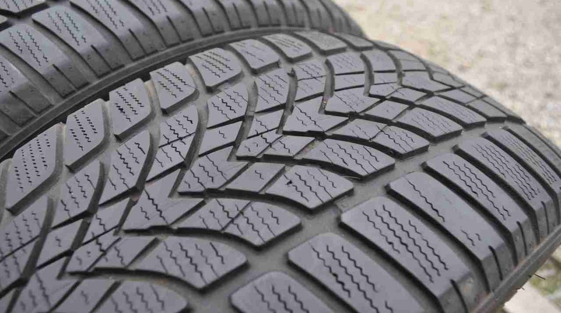 SET 2 Anvelope Iarna 205/55 R16 DUNLOP SP WINTER SPORT 4D 91H