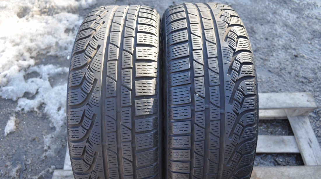 SET 2 Anvelope Iarna 205/55 R17 PIRELLI SottoZero Winter 210 Serie 2 91H - Runflat