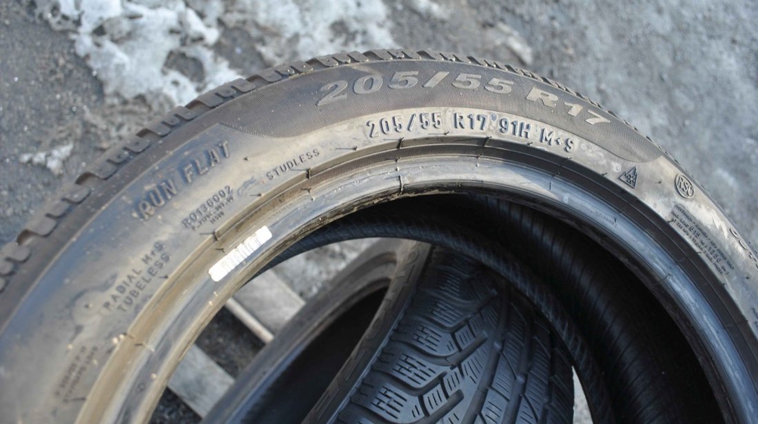 SET 2 Anvelope Iarna 205/55 R17 PIRELLI SottoZero Winter 210 Serie 2 91H - Runflat