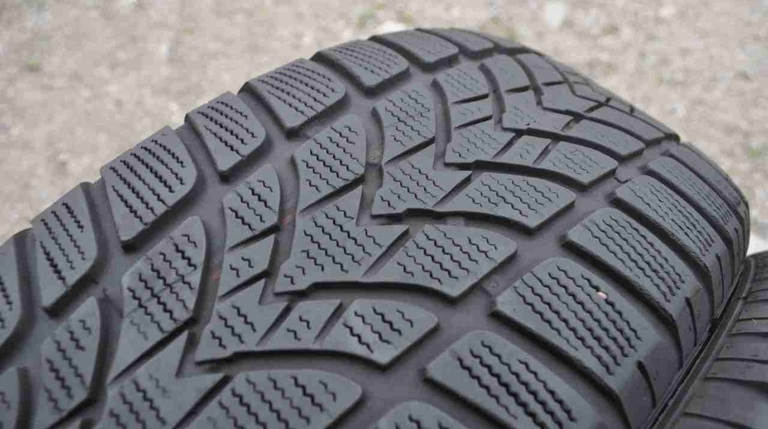 SET 2 Anvelope Iarna 205/60 R16 DUNLOP SP WINTER SPORT 4D 92H