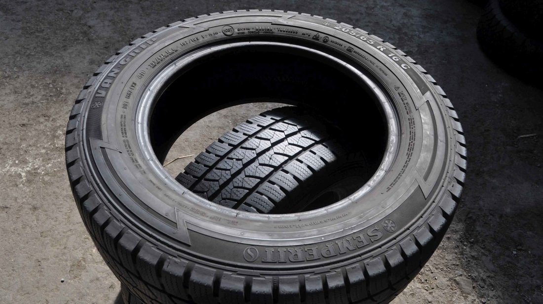 SET 2 Anvelope Iarna 205/65 R16C SEMPERIT Van Grip 107/105T