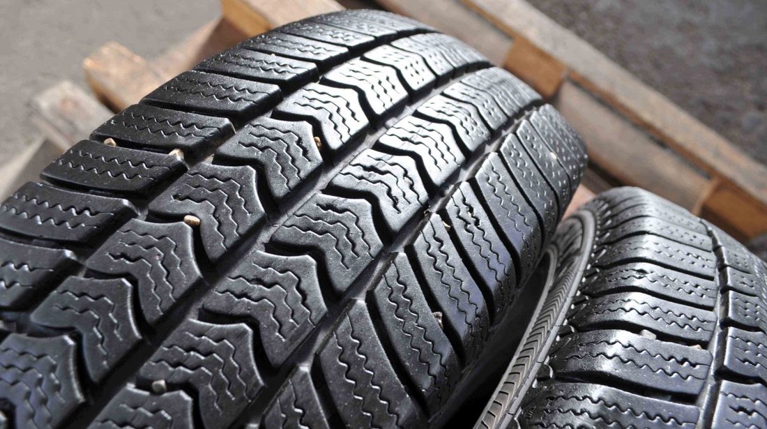 SET 2 Anvelope Iarna 205/75 R16C SEMPERIT Van Grip 2 110/108R