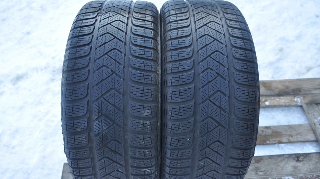 SET 2 Anvelope Iarna 215/45 R16 PIRELLI SOTTOZERO 3 86H