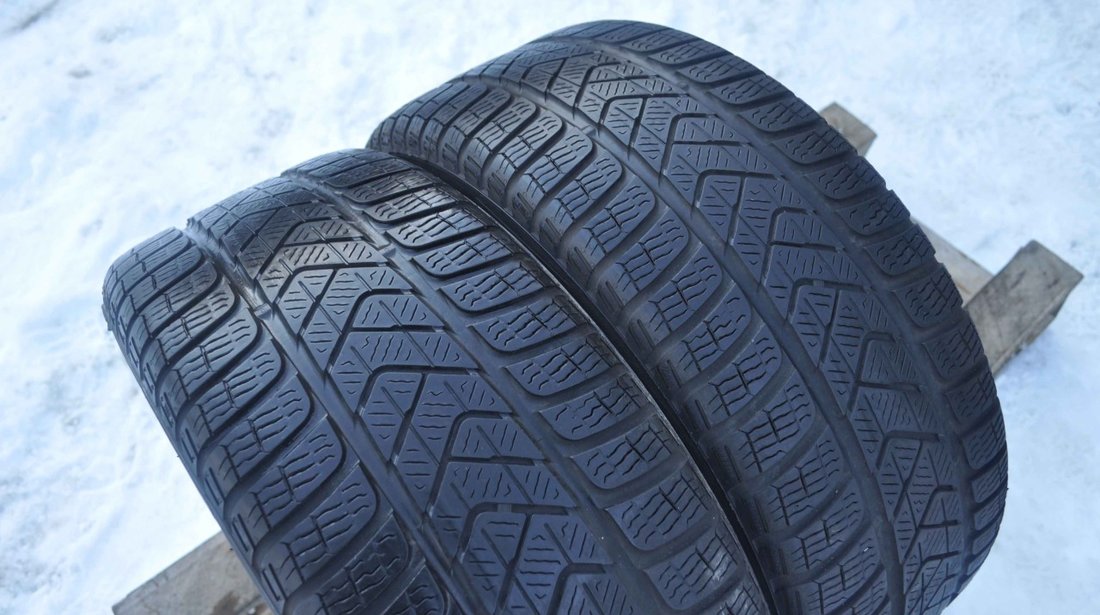 SET 2 Anvelope Iarna 215/45 R16 PIRELLI SOTTOZERO 3 86H