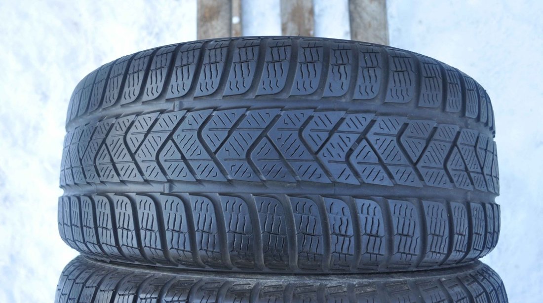 SET 2 Anvelope Iarna 215/45 R16 PIRELLI SOTTOZERO 3 86H