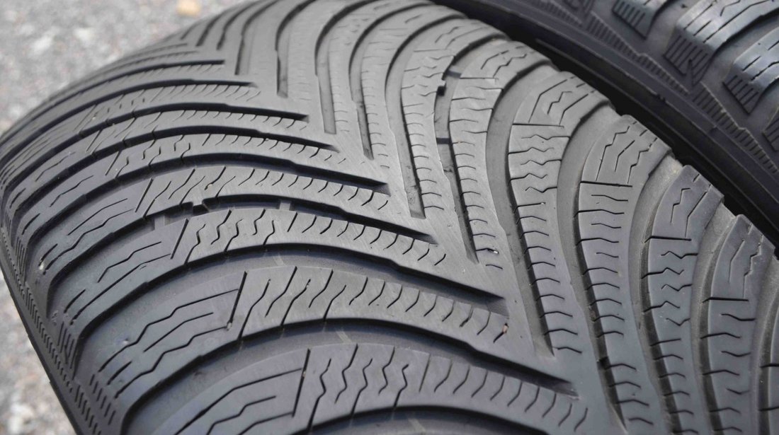 SET 2 Anvelope Iarna 215/55 R16 MICHELIN ALPIN 5 97H - XL