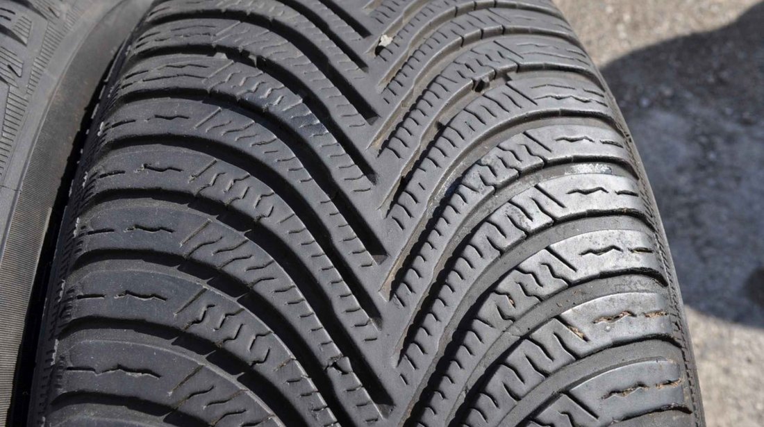 SET 2 Anvelope Iarna 215/60 R16 MICHELIN ALPIN 5 99H