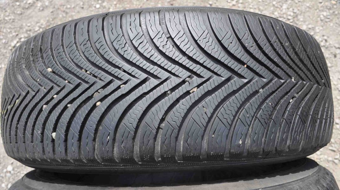 SET 2 Anvelope Iarna 215/65 R16 MICHELIN ALPIN 5 98H