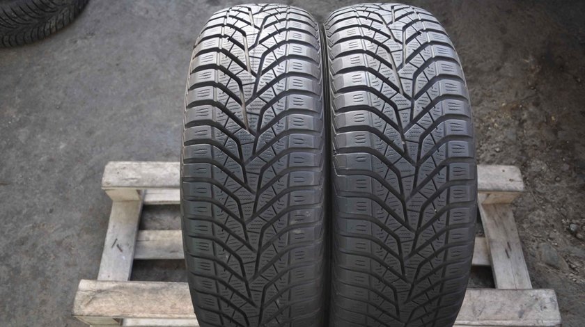 SET 2 Anvelope Iarna 215/65 R16 YOKOHAMA BLUEARTH V905 98H