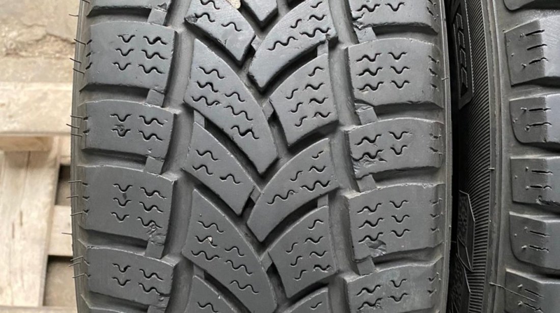 SET 2 Anvelope Iarna 215/65 R16C VREDESTEIN Comtrac Winter 109/107R