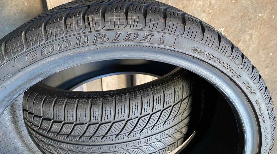 SET 2 Anvelope Iarna 225/35 R19 GOODRIDE SW608 88V