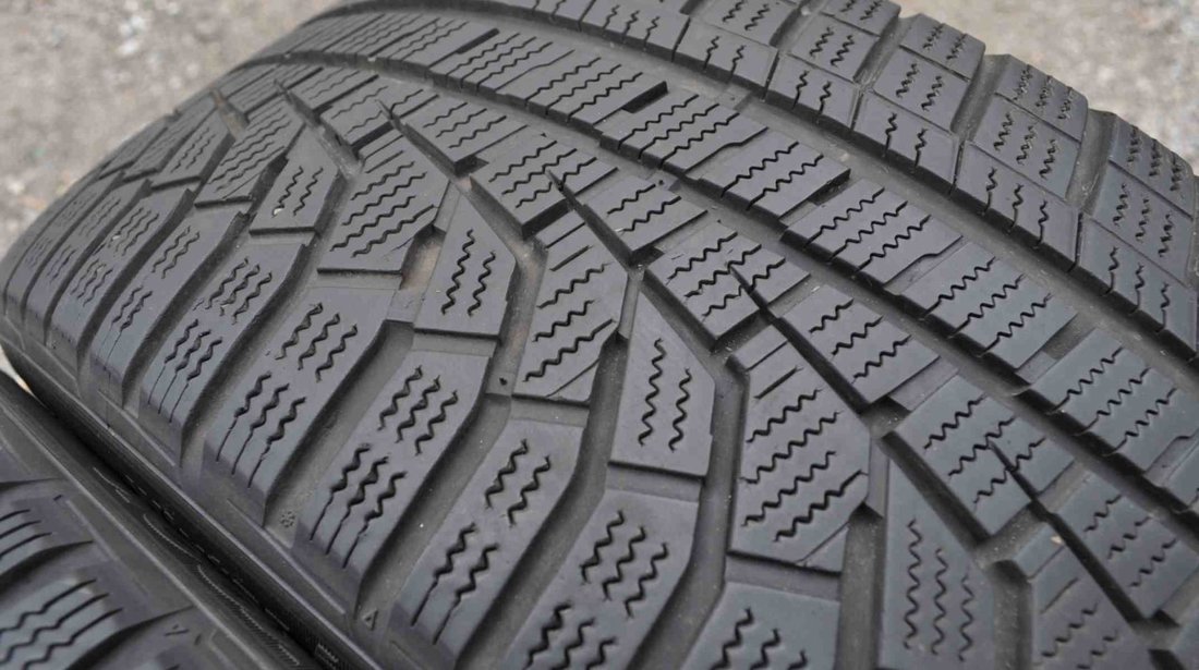 SET 2 Anvelope Iarna 225/45 R18 HANKOOK WINTER ICEPT EVO2 95V