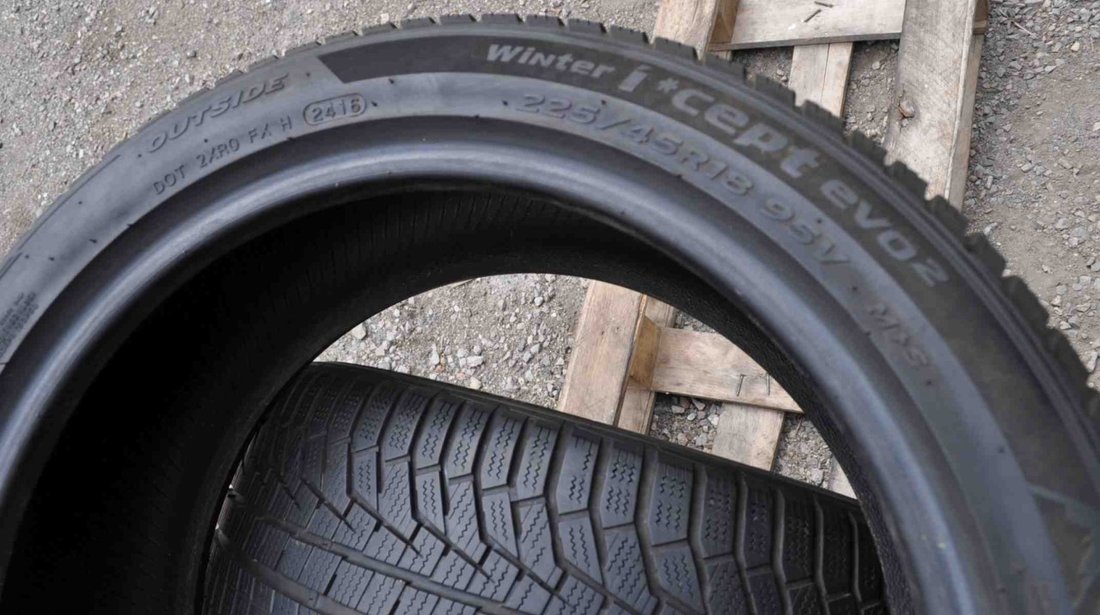 SET 2 Anvelope Iarna 225/45 R18 HANKOOK WINTER ICEPT EVO2 95V