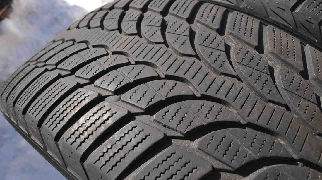 SET 2 Anvelope Iarna 225/55 R17 BRIDGESTONE BLIZZAK LM 32 97H - Runflat