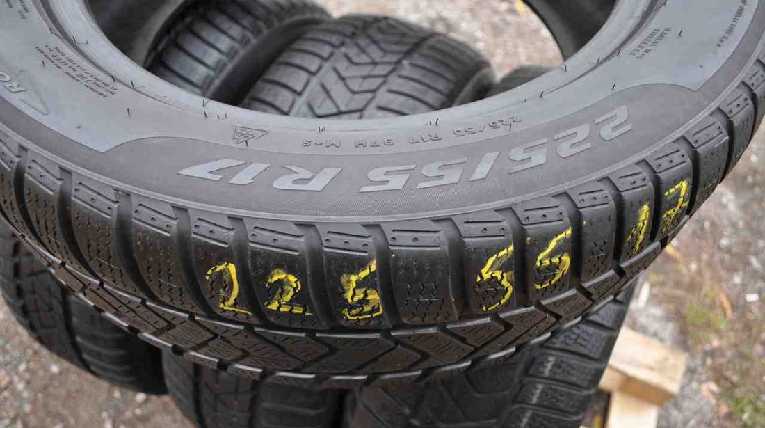 SET 2 Anvelope Iarna 225/55 R17 PIRELLI SOTTOZERO 3 WINTER 97H