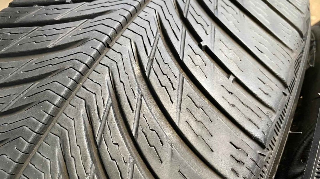 SET 2 Anvelope Iarna 225/60 R18 MICHELIN Pilot Alpin 5 ZP 101H - Runflat