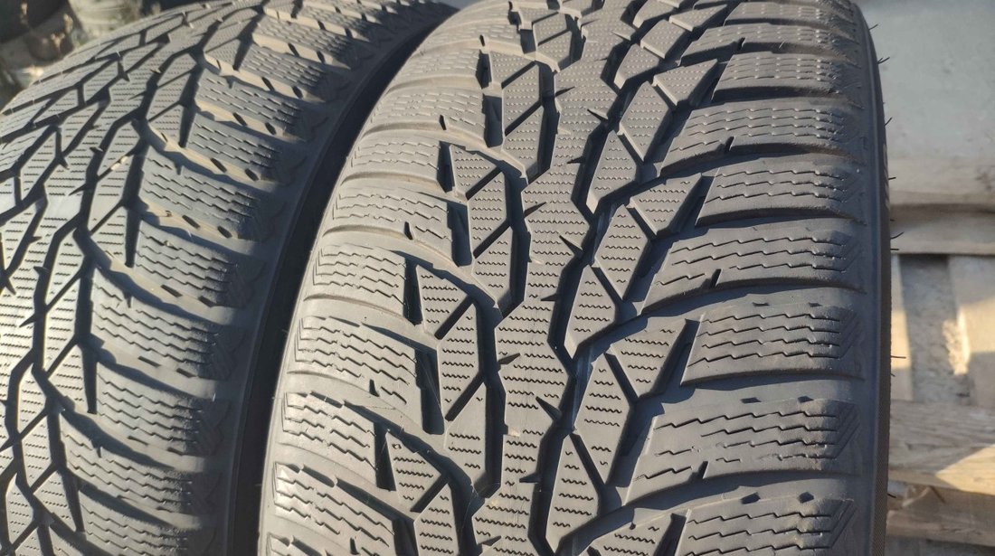 SET 2 Anvelope Iarna 235/35 R19 NOKIAN WR D4 91W - XL