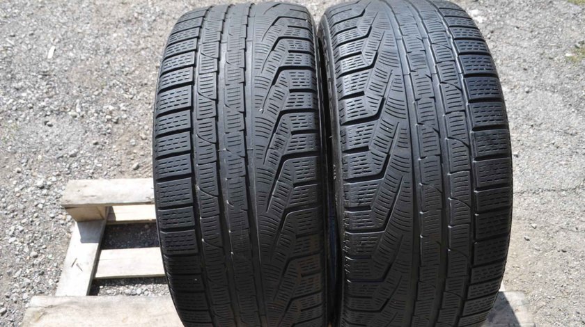 SET 2 Anvelope Iarna 235/40 R19 PIRELLI SottoZero Winter 240 Serie 2 96W