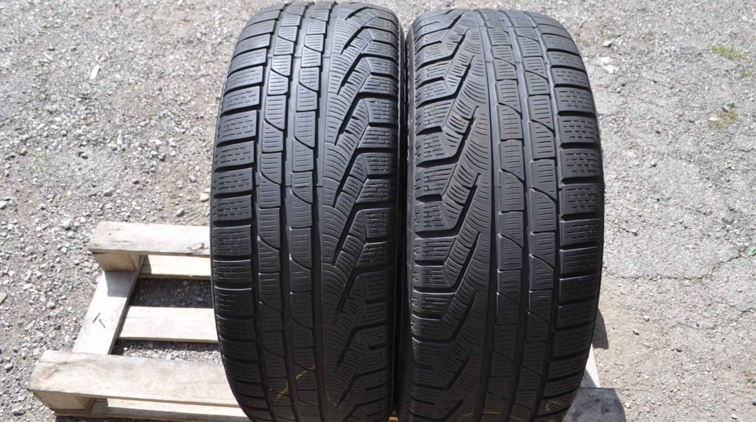 SET 2 Anvelope Iarna 235/50 R19 PIRELLI SottoZero Winter 210 Serie 2 103H