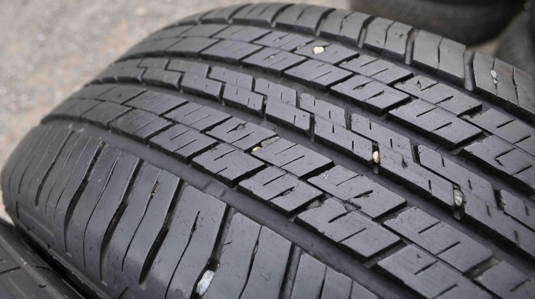 SET 2 Anvelope Iarna 235/55 R17 CONTINENTAL 4x4 Contact 99V