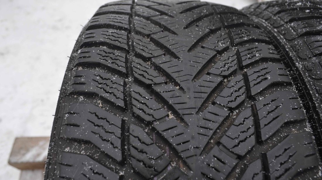 SET 2 Anvelope Iarna 235/55 R17 GOODYEAR ULTRA GRIP WRANGLER 103V