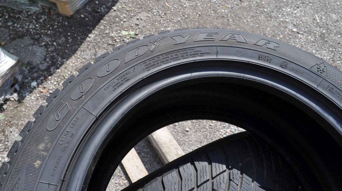 SET 2 Anvelope Iarna 235/55 R17 GOODYEAR ULTRAGRIP  WRANGLER 103V