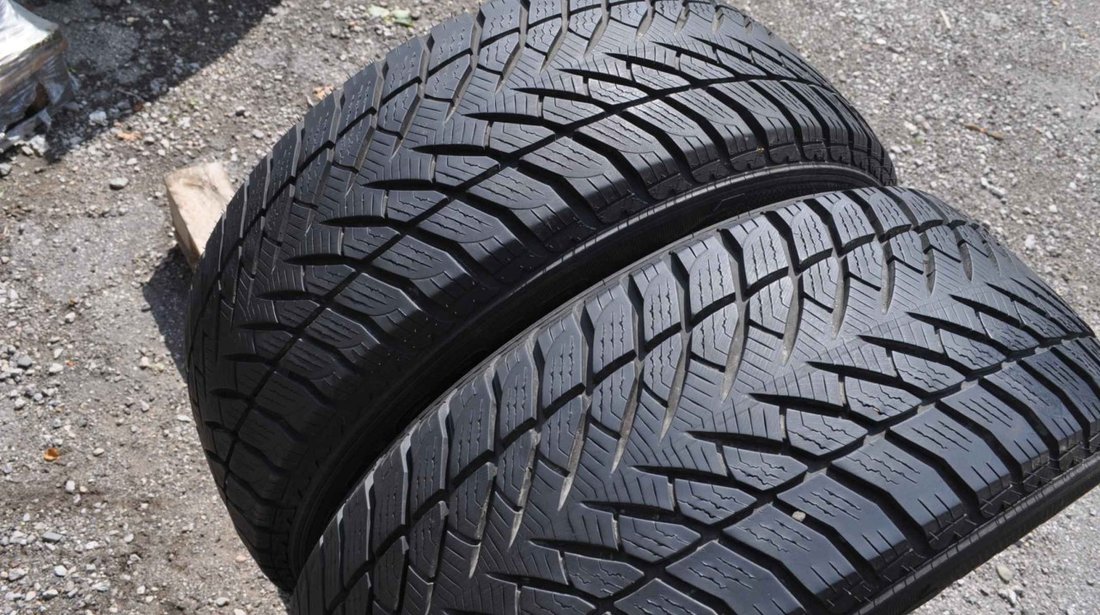 SET 2 Anvelope Iarna 235/55 R17 GOODYEAR ULTRAGRIP  WRANGLER 103V