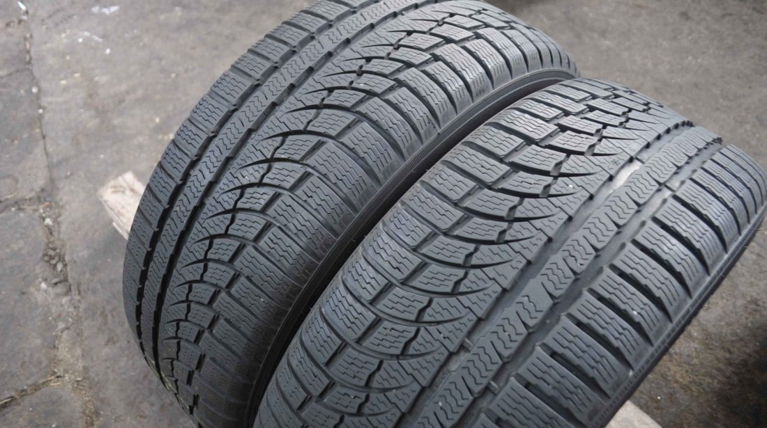 SET 2 Anvelope Iarna 235/55 R17 NOKIAN WRA4 103V