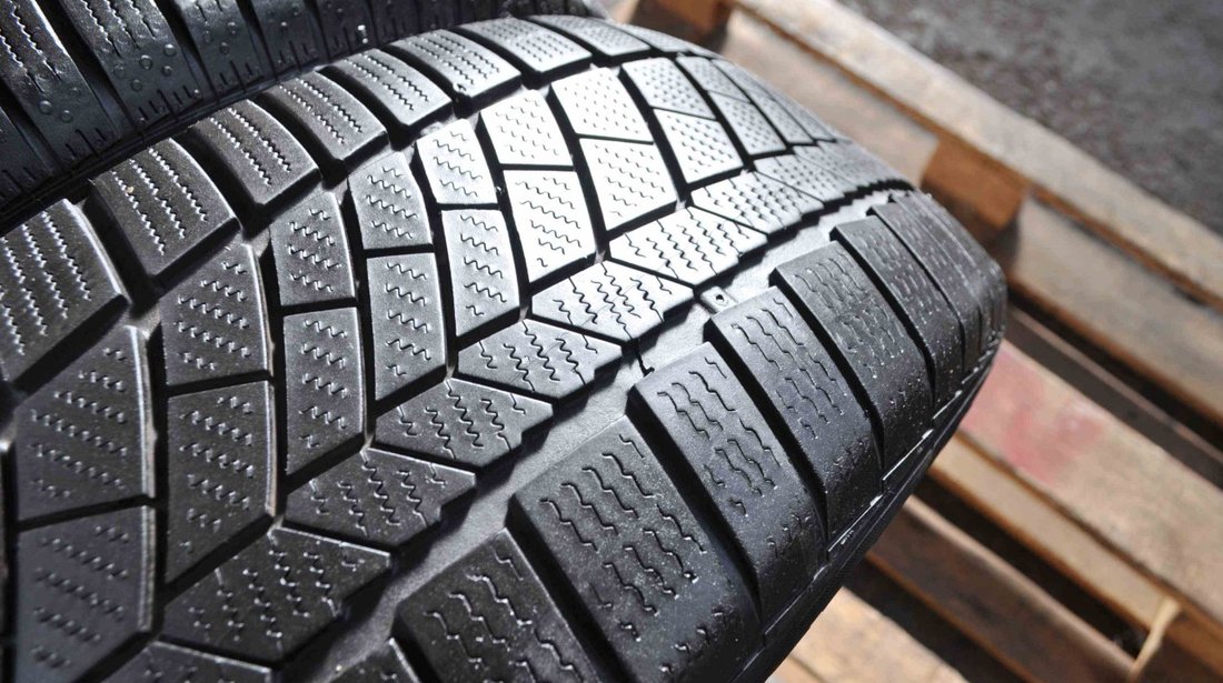 SET 2 Anvelope Iarna 235/60 R18 CONTINENTAL ContiWinterContact TS830P 103V