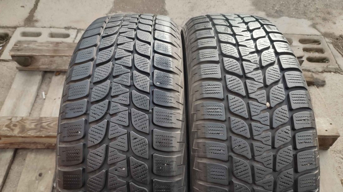 SET 2 Anvelope Iarna 235/65 R17 BRIDGESTONE BLIZZAK LM25 4x4 108H