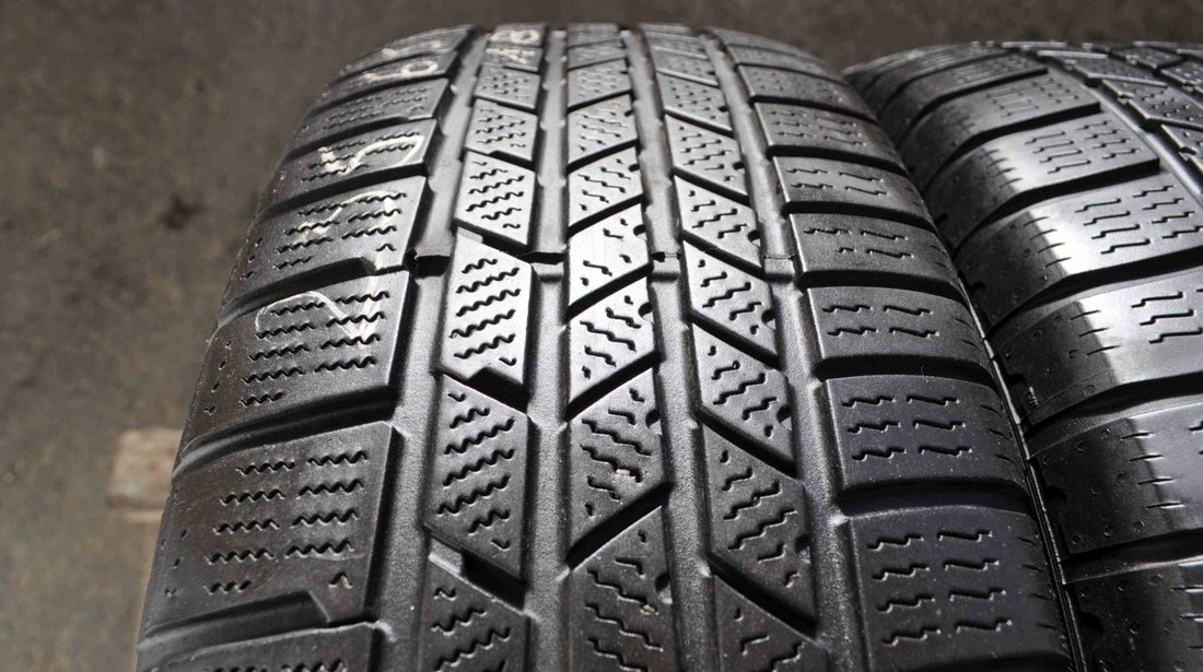 SET 2 Anvelope Iarna 235/65 R18 CONTINENTAL CrossContact 110H